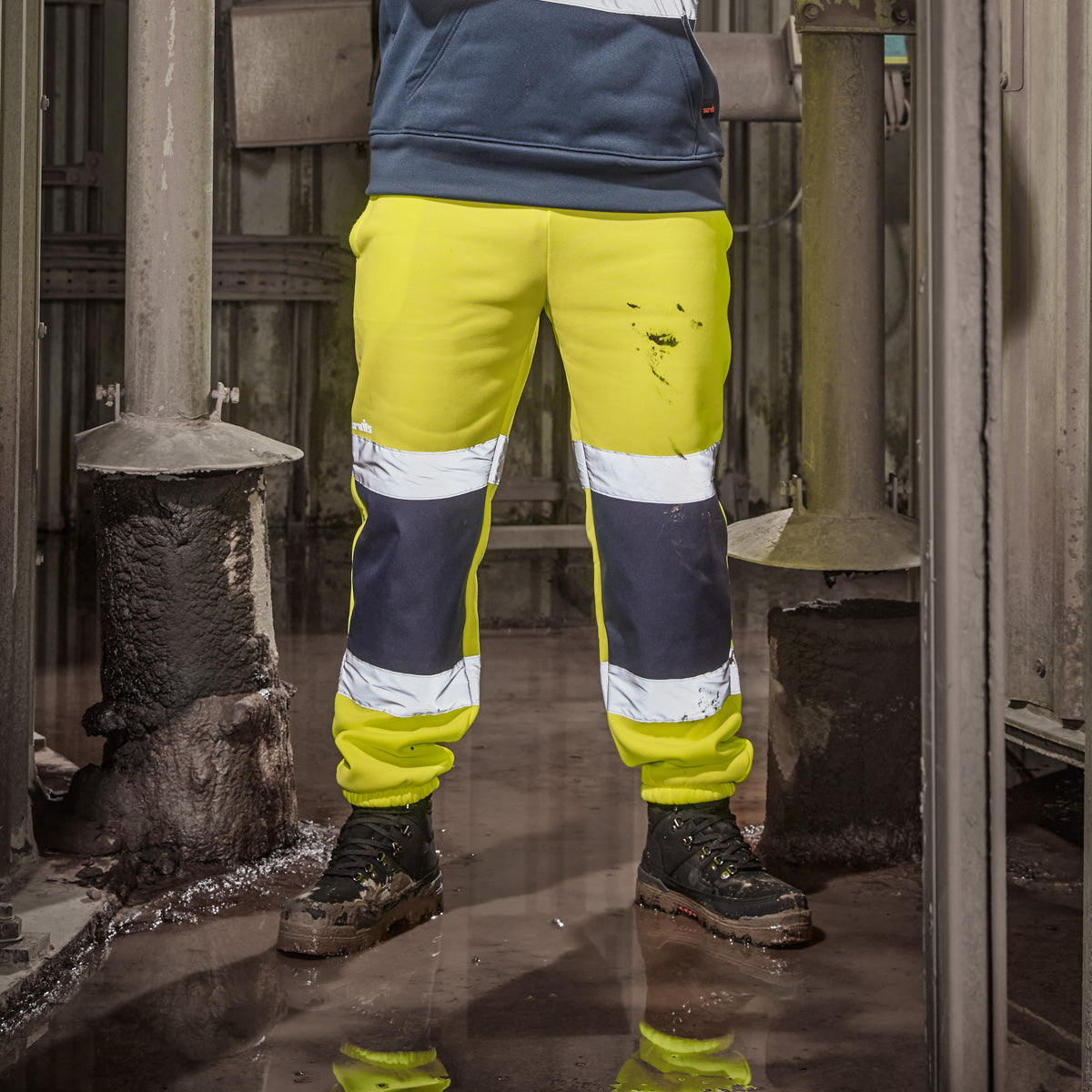 High Visibility Jogger