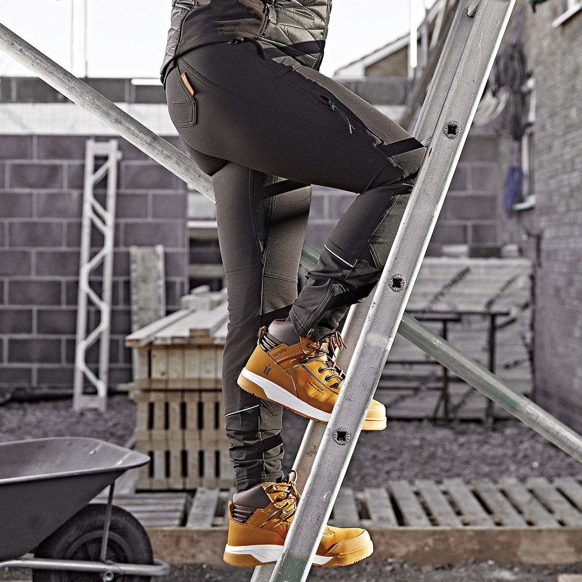 Women's Tech Trousers